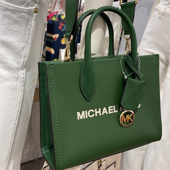 Michael Kors Mirella Small Pebbled Leather Shopper Crossbody XBODY Bag MK

NWT - Picture 6 of 16